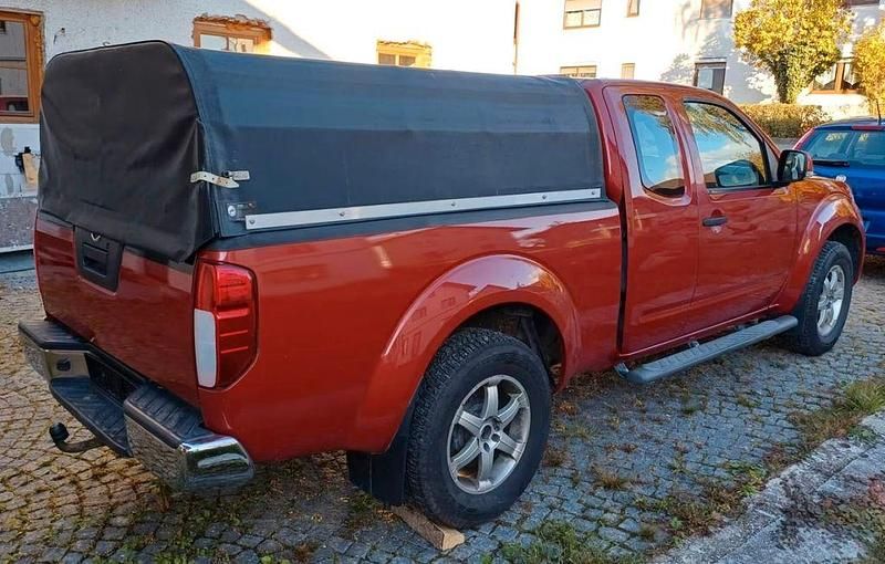 Gebraucht Nissan Navara 190 PS (139 kW) 2013 Orange Abholung