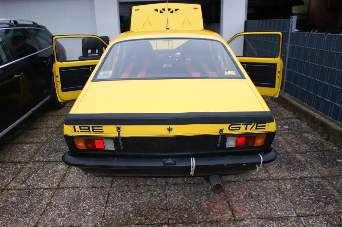 Gebraucht Opel Kadett 114 PS (83 kW) 1979 Gelb Coupé
