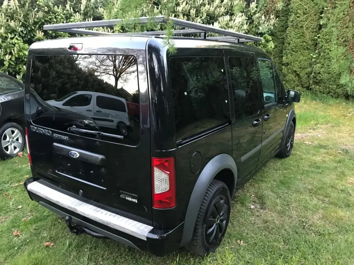 Gebraucht Ford Tourneo Connect 110 PS (80 kW) 2009 Schwarz Van / Kleinbus