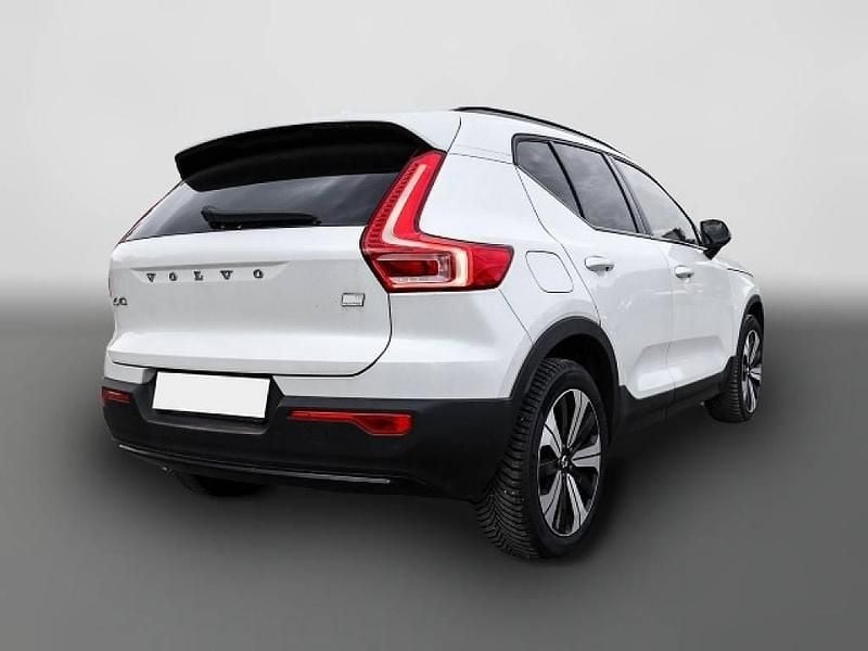 Gebraucht Volvo XC40 Plus 211 PS (155 kW) 2023 Weiß SUV