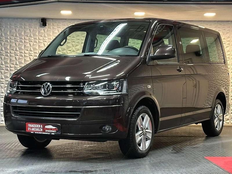Usado VW Multivan 140 HP (102 kW) 2013 Castanho Monovolume