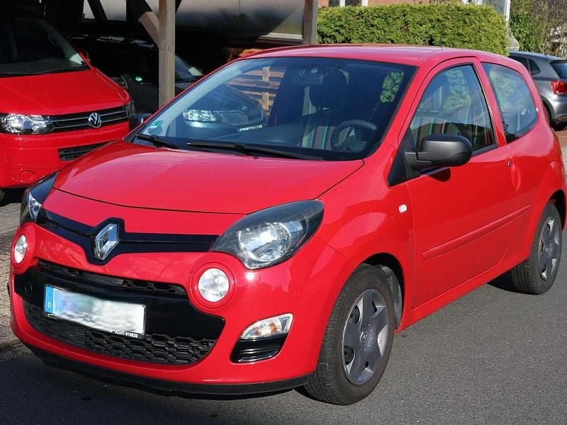 Second-hand Renault Twingo 75 CP (55 kW) 2012 Roșu Hatchback