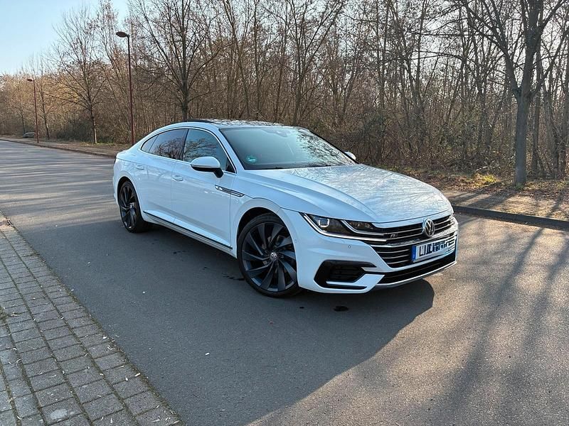 Gebraucht VW Arteon R-line 190 PS (139 kW) 2018 Weiß Kleinwagen