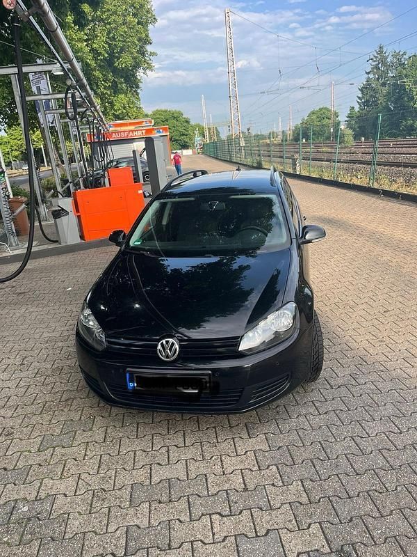 Schwarz Gebraucht 2009 VW Golf VI Kombi | 3.699 € - Bild 1/4