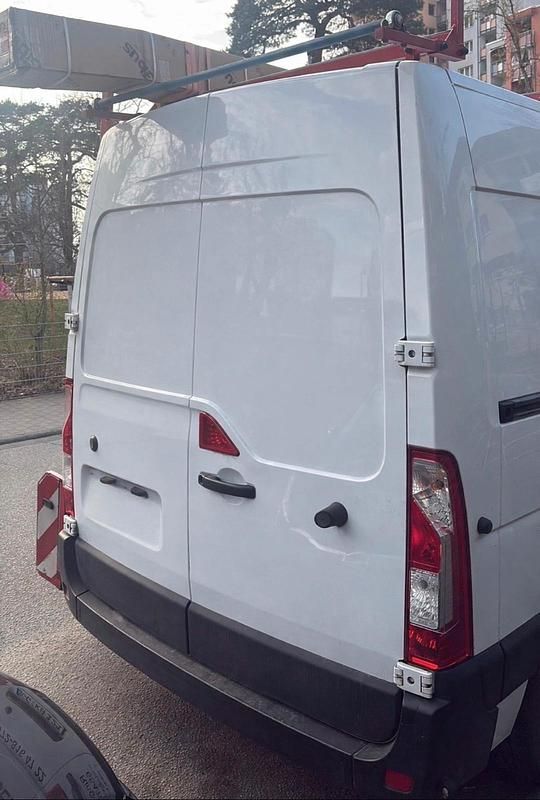 Gebraucht Renault Master 170 PS (125 kW) 2019 Weiß Van / Kleinbus