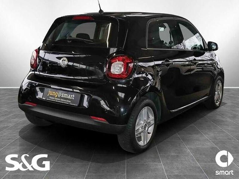 Gebraucht Smart ForFour Electric Drive 60 kW (82 PS) 2020 Karosserie in black Limousine