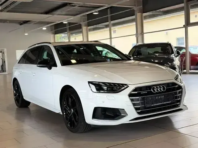Gebraucht Audi A4 Sport 233 PS (171 kW) 2020 Weiß Kombi