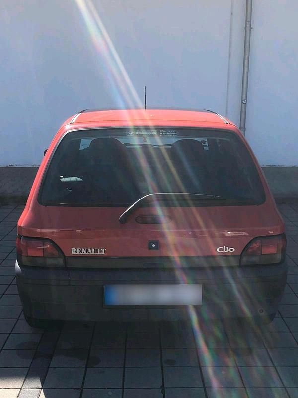 Usata Renault Clio II 54 CV (39 kW) 1998 Rosso Utilitaria