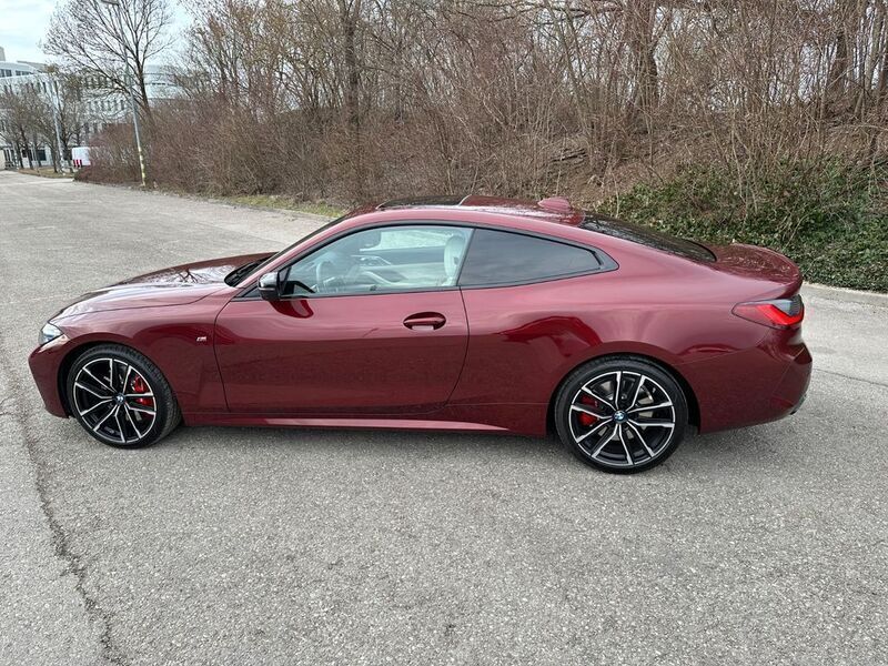Rot Gebraucht 2021 BMW M440 M Sport Limousine | 52.500 € (Fairer Preis) - Bild 1/4