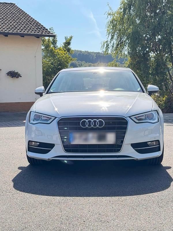 Gebraucht Audi A3 Ambition 122 PS (89 kW) 2013 Weiß Limousine