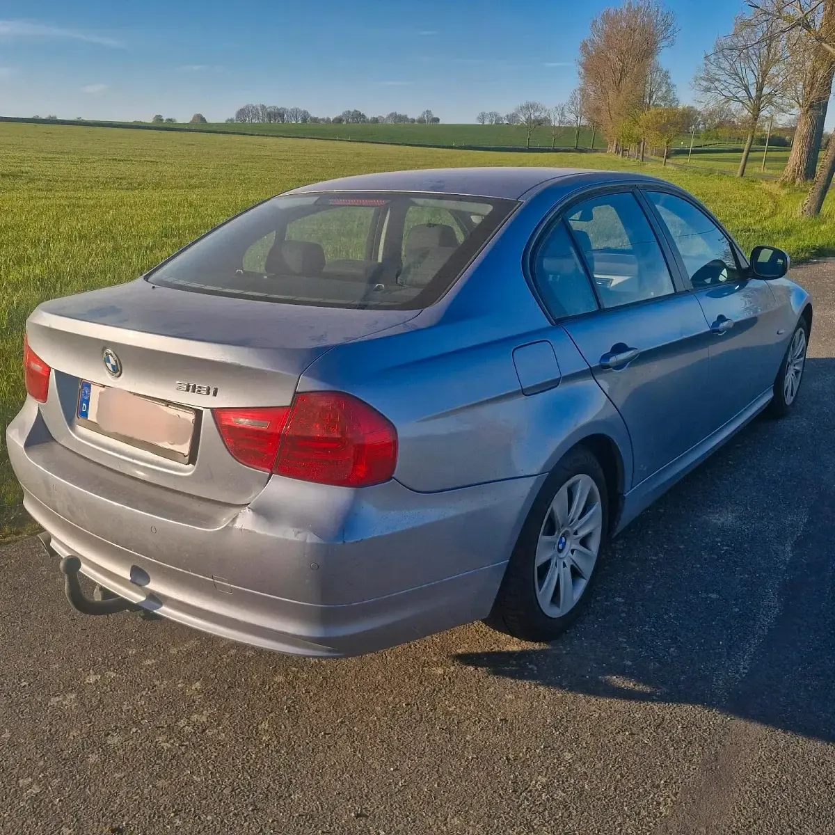 Gebraucht BMW 318 140 PS (102 kW) 2008 Blau Limousine