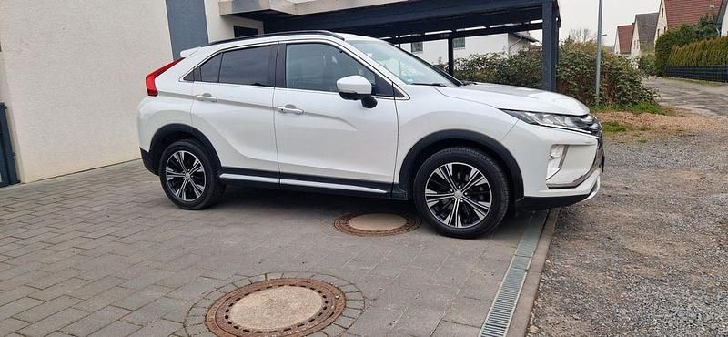 Gebraucht Mitsubishi Eclipse Cross 163 PS (119 kW) 2020 Weiß SUV