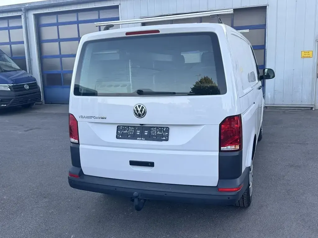 Second-hand VW Transporter 150 CP (110 kW) 2024 Alb Van