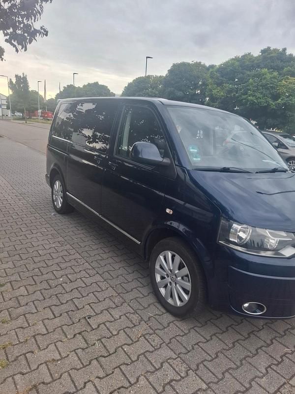Blau Gebraucht 2011 VW Multivan Highline Van | 15.000 € - Bild 1/4