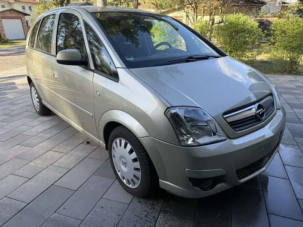Gebraucht Opel Meriva Catch Me 90 PS (66 kW) 2007 Champagner silber m2 Van / Kleinbus