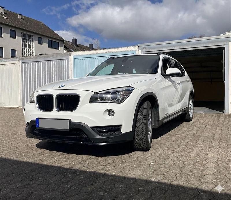 Gebraucht BMW X1 Sport Line 143 PS (105 kW) 2014 Weiß SUV