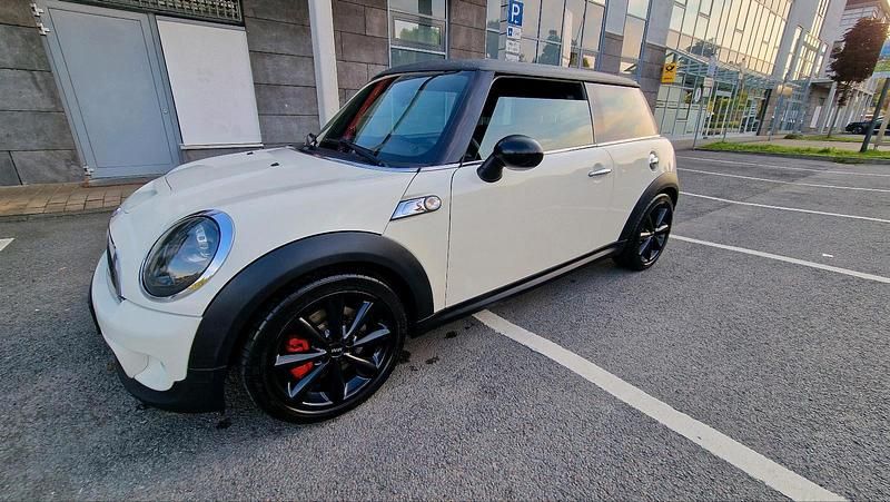 Weiß Gebraucht 2011 Mini Cooper S Kleinwagen | 4.800 € (Superpreis) - Bild 1/4