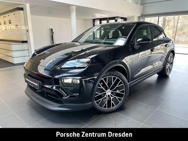 Neu Porsche Macan 264 kW (360 PS) 2026 Tiefschwarzmetallic SUV