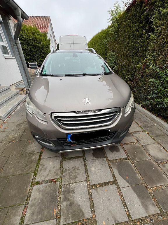 Grau Gebraucht 2013 Peugeot 2008 Allure SUV | 5.499 € (Guter Preis) - Bild 1/4