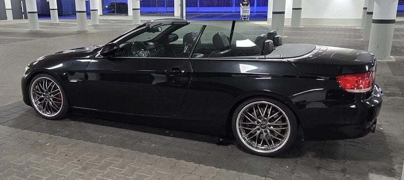 Gebraucht BMW 335 Cabriolet 306 PS (225 kW) 2007 Schwarz Cabrio