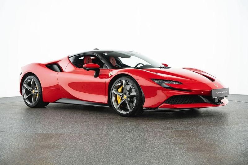 Gebraucht Ferrari SF90 780 PS (573 kW) 2023 Rot