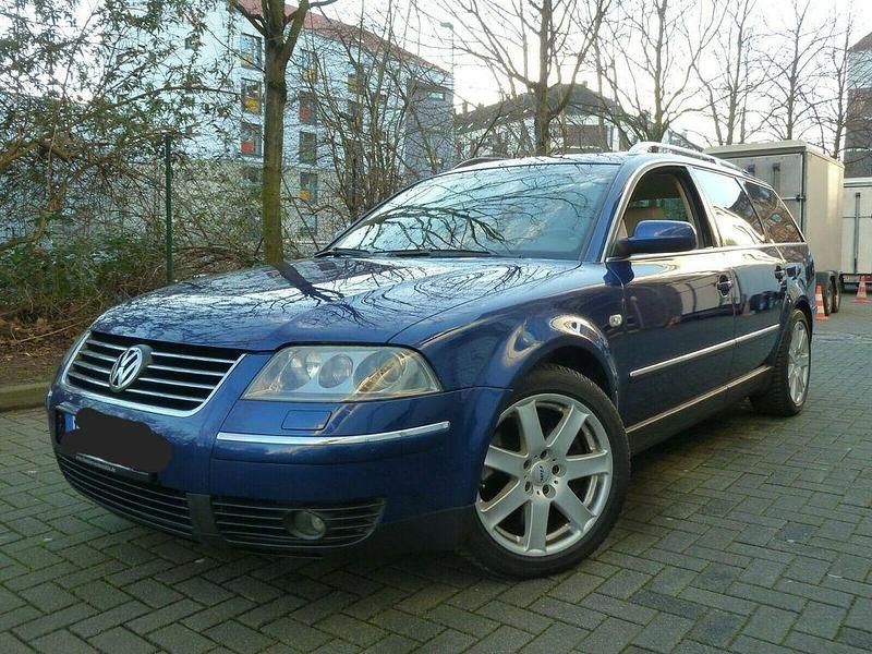 Usata VW Passat 275 CV (202 kW) 2003 Blu Station wagon