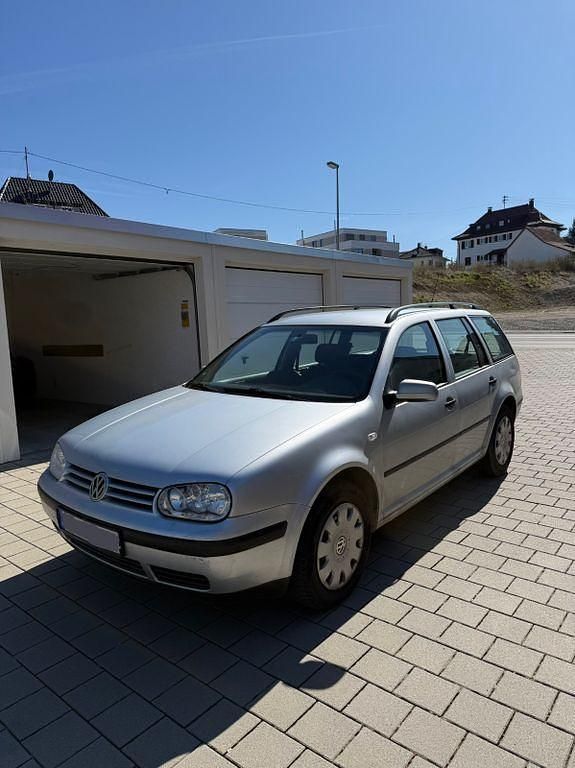 Gebraucht VW Golf IV 101 PS (74 kW) 2002 Silber Kombi