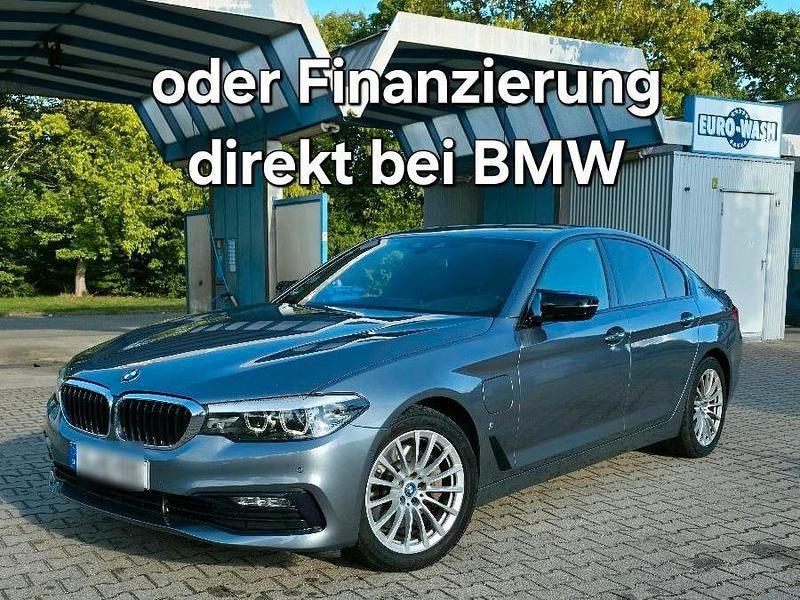 Blau Gebraucht 2017 BMW 530e Comfort Edition Limousine | 22.000 € (Teuer) - Bild 1/4