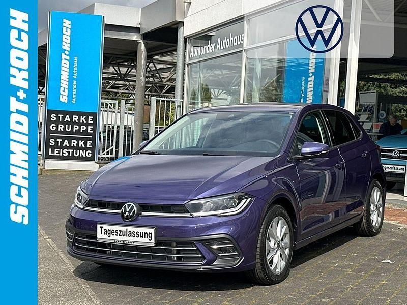 Vibran violet Gebraucht 2024 VW Polo Style Limousine | 22.950 € (Fairer Preis) - Bild 1/4