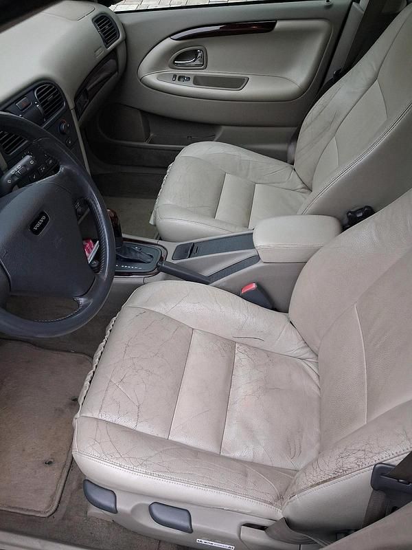 Gebraucht Volvo V40 2002 Grau Limousine