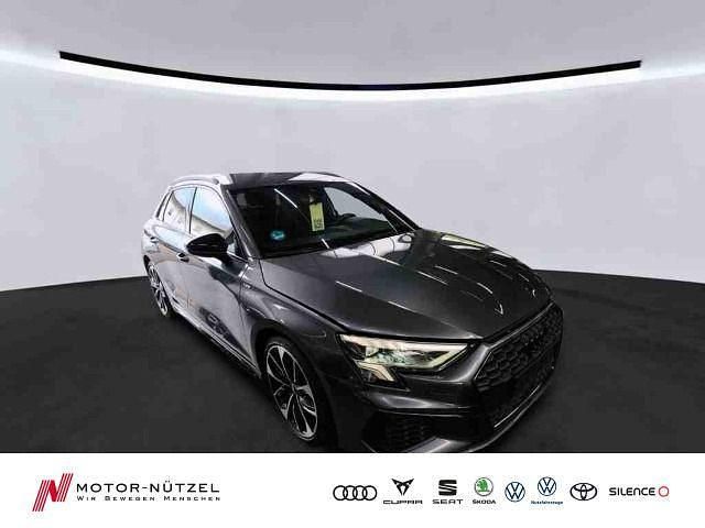 Grau Gebraucht 2023 Audi A3 Sportback S-Line Limousine | 35.930 € (Teuer) - Bild 1/4