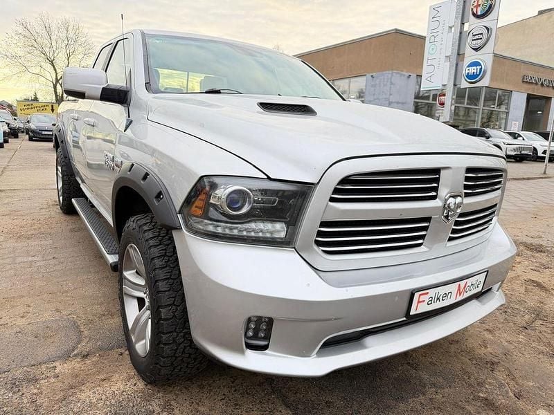 Silber Gebraucht 2013 Dodge Ram Abholung | 17.998 € - Bild 1/4