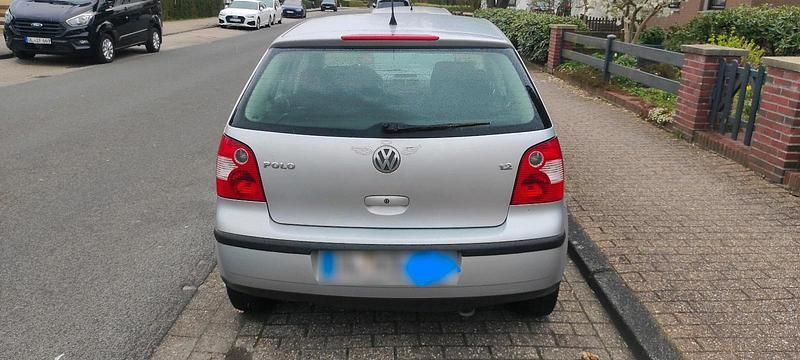 Gebraucht VW Polo 60 PS (44 kW) 2002 Silber Kleinwagen
