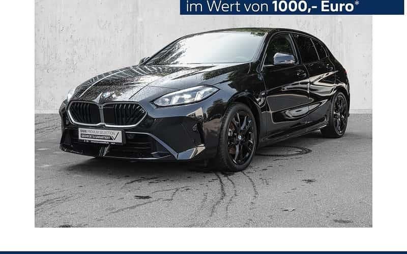 Schwarz Gebraucht 2024 BMW 120 Shadowline Kleinwagen | 33.890 € (Guter Preis) - Bild 1/4