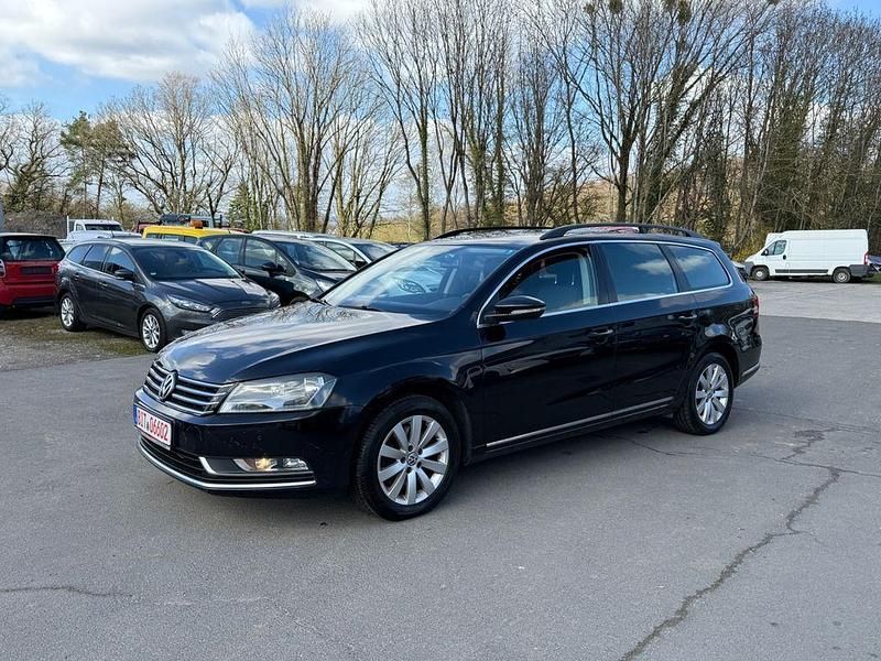 Gebraucht VW Passat Highline 140 PS (102 kW) 2012 Schwarz Kombi