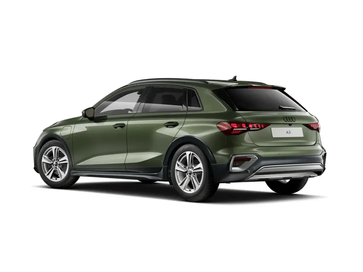 Gebraucht Audi A3 e-tron Ambiente 204 PS (150 kW) 2026 Distriktgrün metallic Kleinwagen