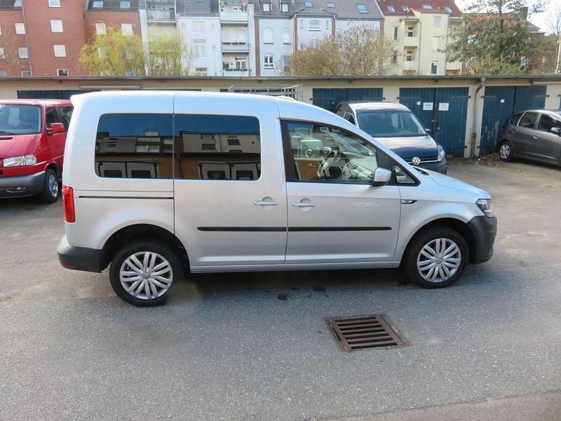 Gebraucht VW Caddy Trendline 122 PS (89 kW) 2020 Silber Van / Kleinbus