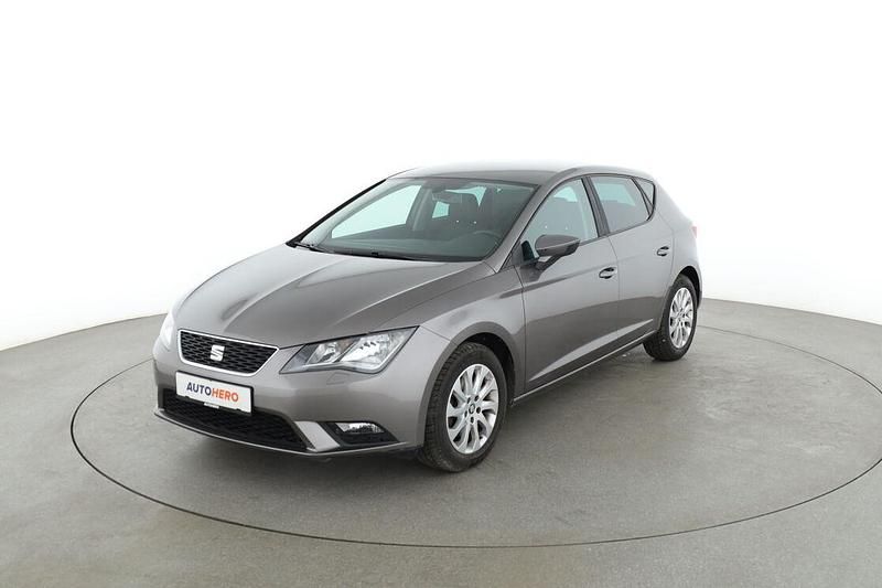 Grau Gebraucht 2015 Seat Leon Style Limousine | 9.960 € (Fairer Preis) - Bild 1/3