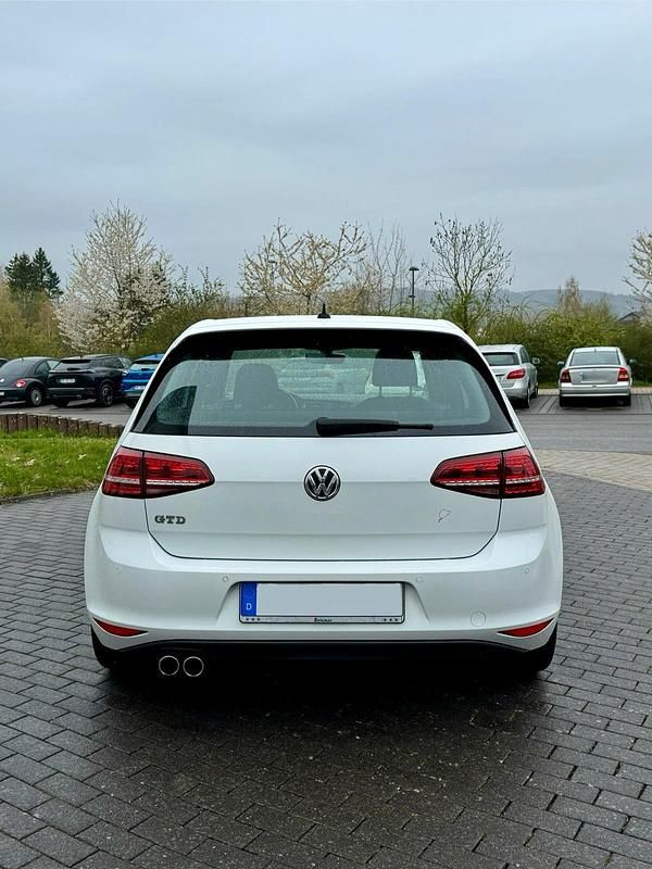 Gebraucht VW Golf VII GTD 184 PS (135 kW) 2016 Weiß Limousine