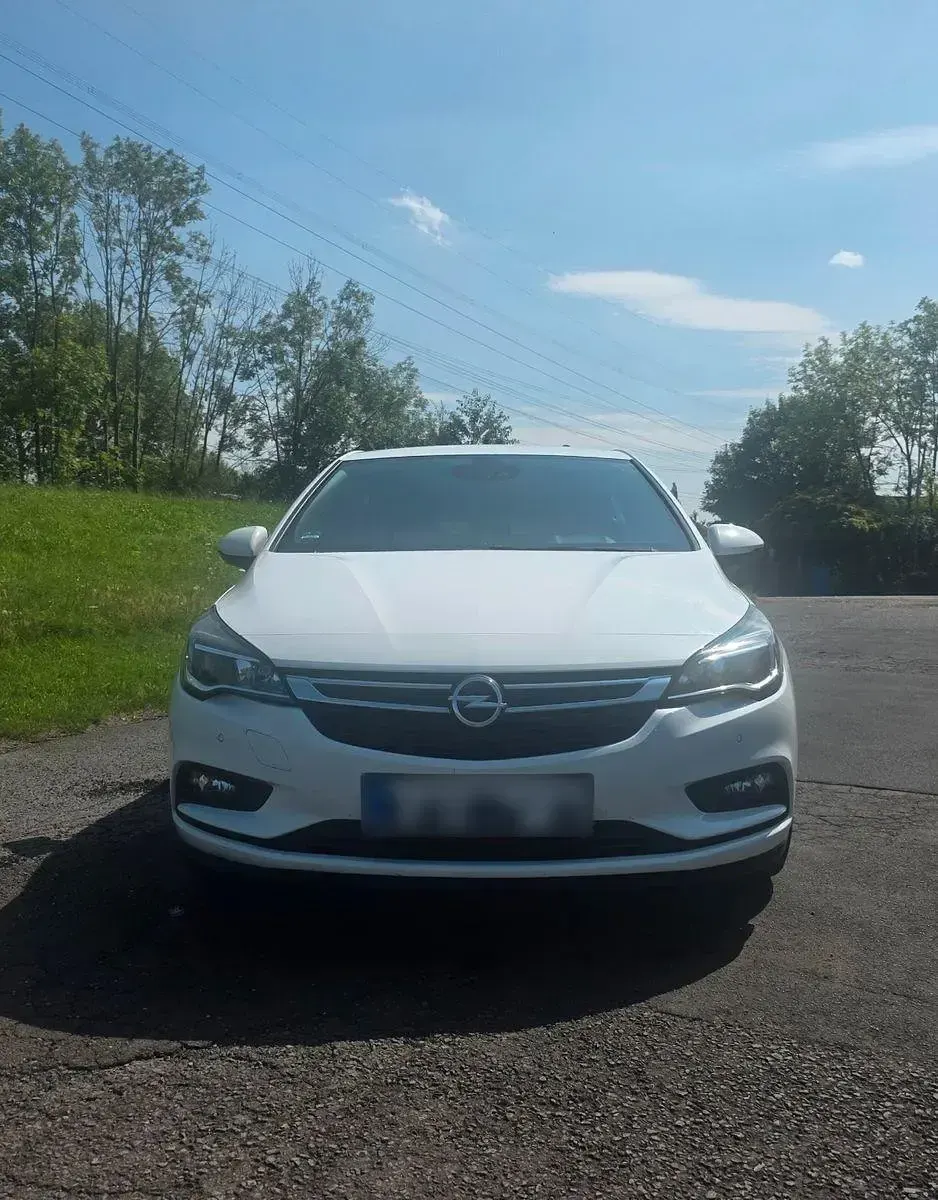 Gebraucht Opel Astra 125 PS (91 kW) 2016 Weiß Limousine