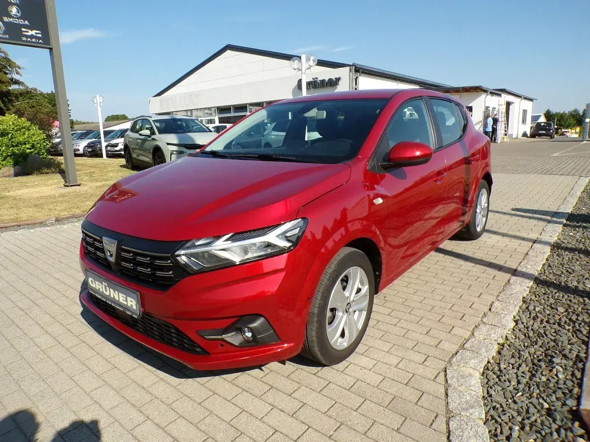 Gebraucht Dacia Sandero Comfort Plus 91 PS (66 kW) 2022 Rot Kleinwagen