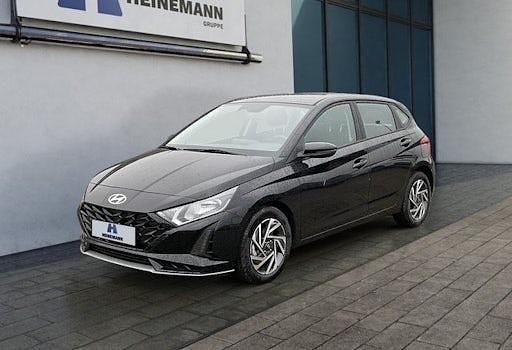 Neu Hyundai i20 Trend 101 PS (74 kW) 2025 Phantom black Limousine