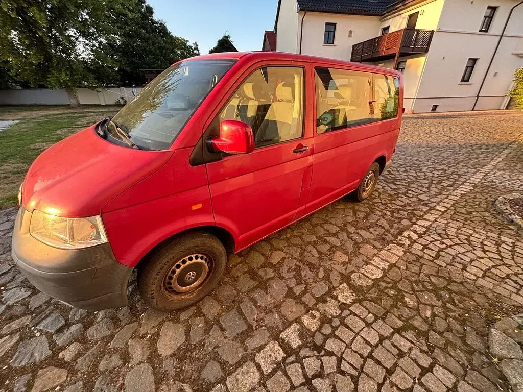 Gebraucht VW Caravelle 86 PS (63 kW) 2005 Rot Van