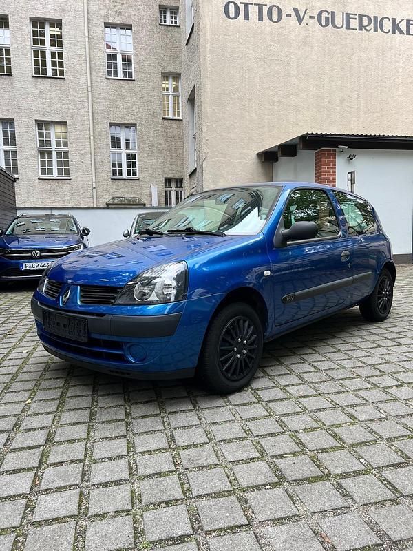 Blau Gebraucht 2005 Renault Clio II Kleinwagen | 1.990 € (Fairer Preis) - Bild 1/4
