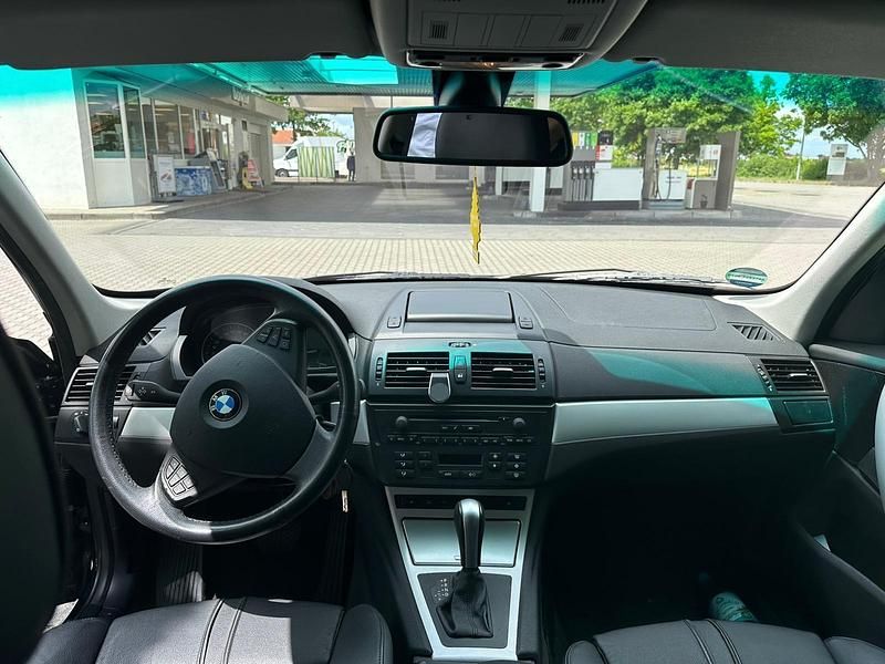 Schwarz Gebraucht 2012 BMW X3 SUV | 8.500 € - Bild 1/4