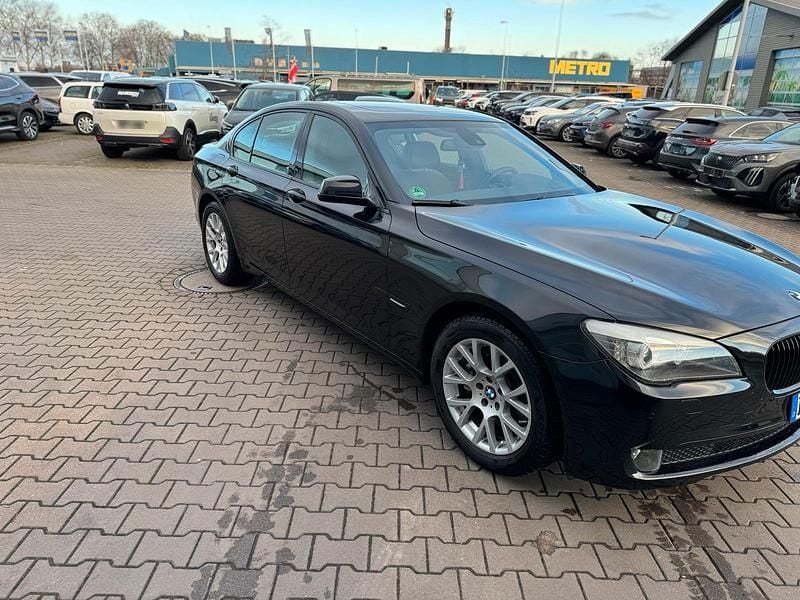 Second-hand BMW 730 245 CP (180 kW) 2009 Negru Berlinǎ