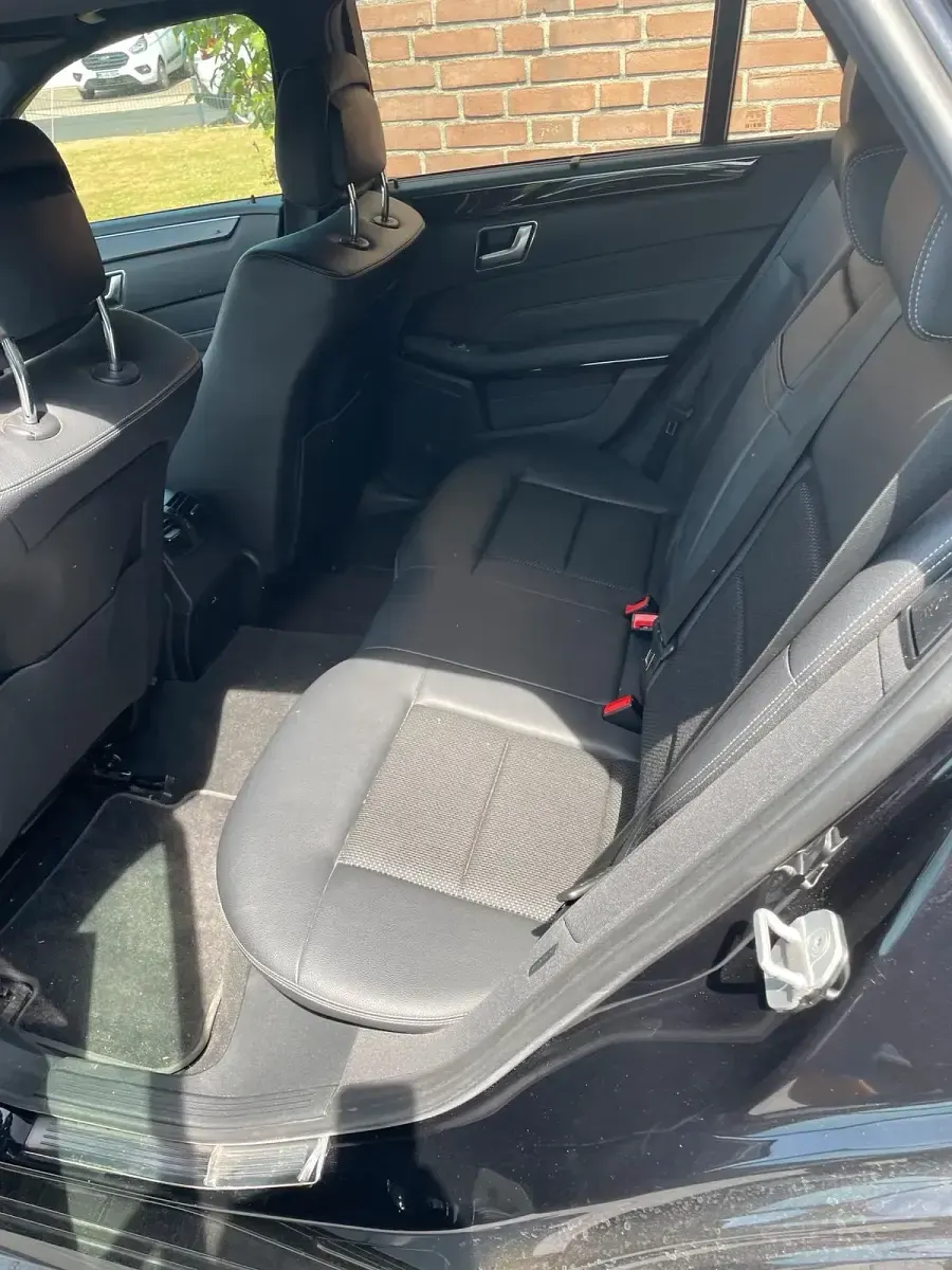 Gebraucht Mercedes E250 205 PS (150 kW) 2013 Schwarz Kombi