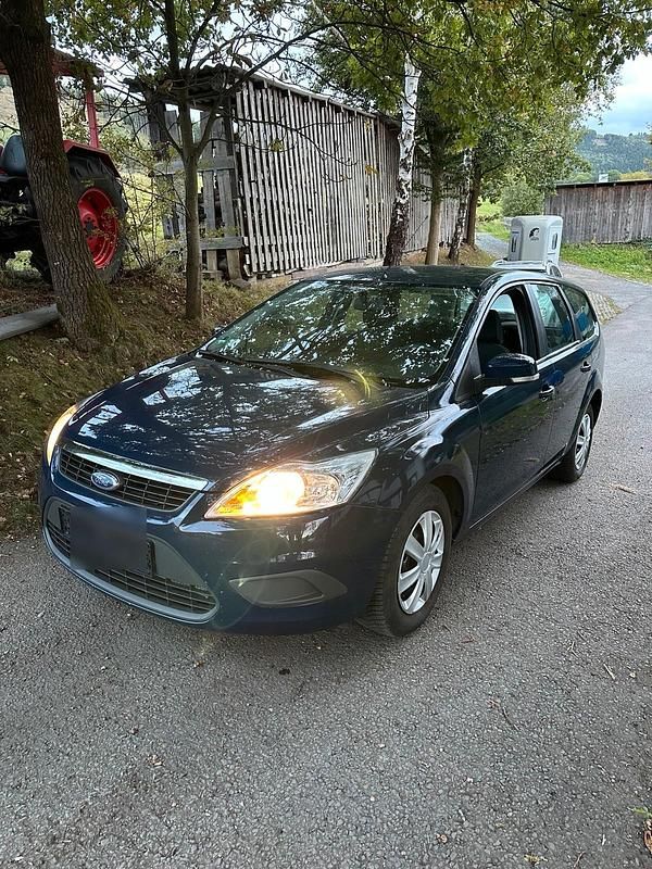 Blau Gebraucht 2009 Ford Focus Kombi | 1.750 € - Bild 1/4