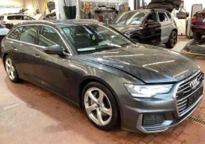 Gebraucht Audi A6 S-Line 265 PS (194 kW) 2023 Daytonagrau perleffekt Kombi