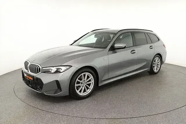 Gebraucht BMW 320 M Sport 360 PS (264 kW) 2025 Grau Kombi